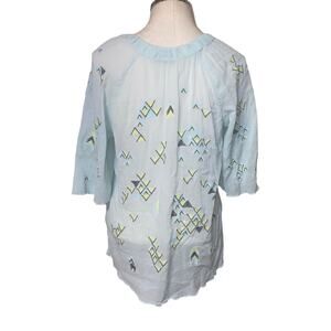 Saks Fifth Avenue Blue Crinkled Embroidered 3/4 Sleeve V-Neck Top Size M
